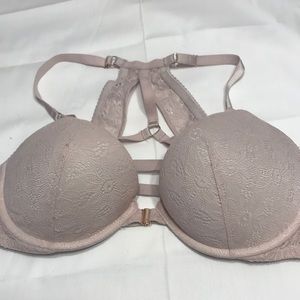 Victoria’s Secret very sexy push up bra. 38d